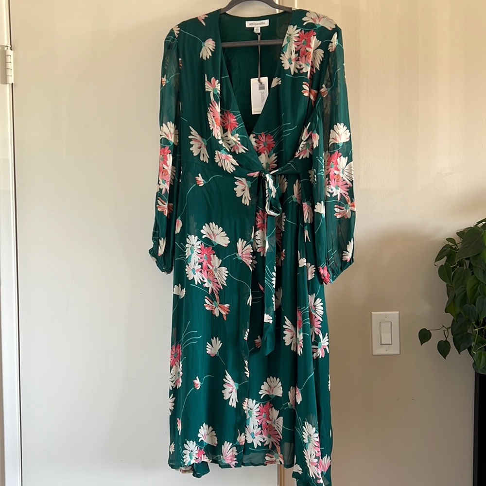 Emilyandfin M luna wrap dress with Casablanca daisy print
